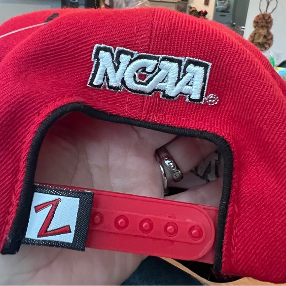 New! Zephyr Nebraska Baseball Embroidered Hat Cup SnapBack Huskers Red NWT! - Picture 5 of 11